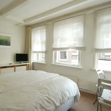 Jordaan Corner Bed & Breakfast 3*